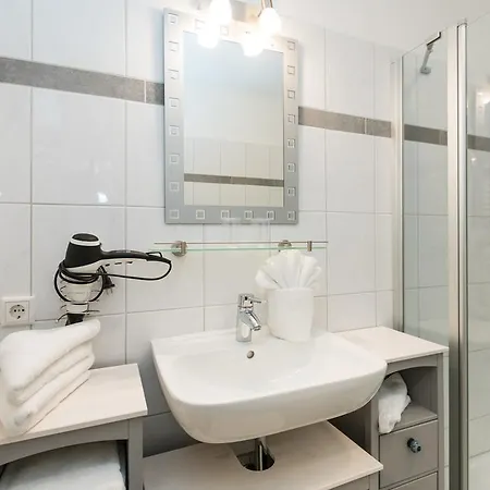 Apartment Haus Norderhoog 05 *